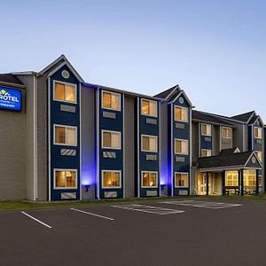Microtel Inn & Suites By Wyndham New Ulm